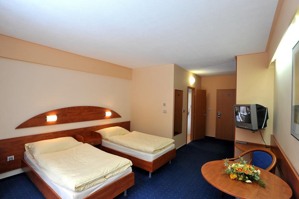 Hotel Brizky Jablonec nad Nisou Luaran gambar