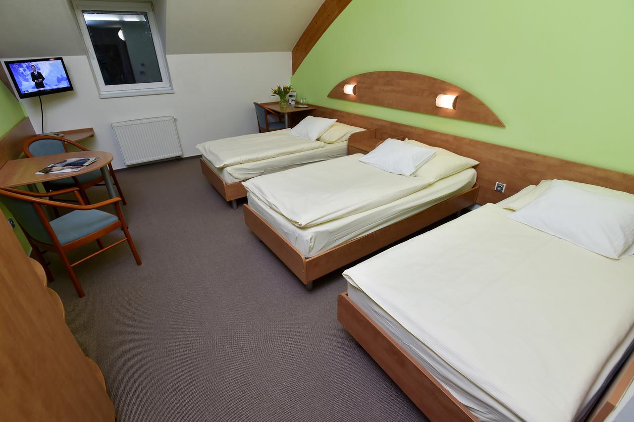 Hotel Brizky Jablonec nad Nisou Luaran gambar
