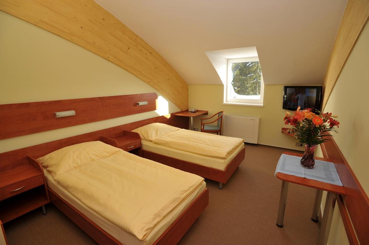 Hotel Brizky Jablonec nad Nisou Bilik gambar